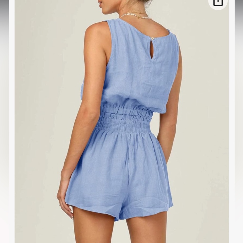 Two Piece Short Set with Pockets - Picture 3 of 4